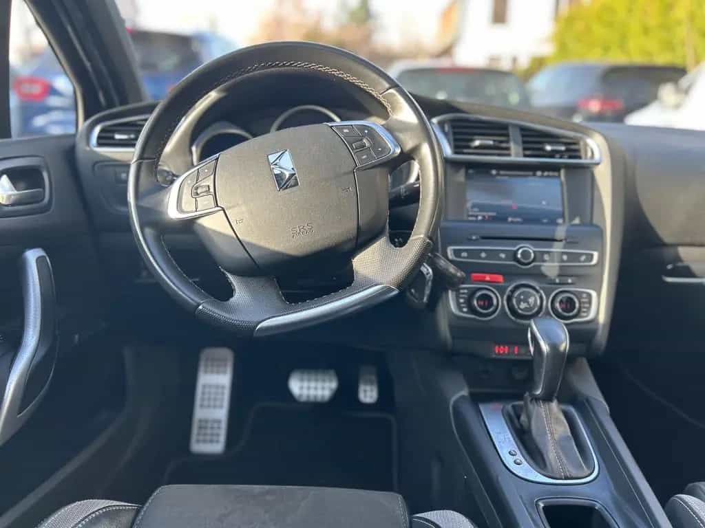 DS Automobiles DS4 BlueHDi 120 Stop&Start 08/2018-photo-10