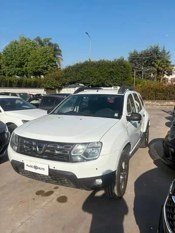 Dacia Duster 1.6 4x4 03/2018-photo-0