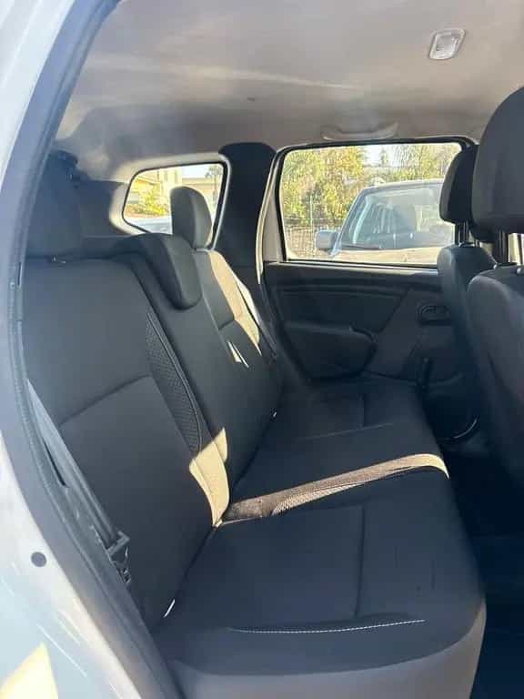 Dacia Duster 1.6 4x4 03/2018-photo-5