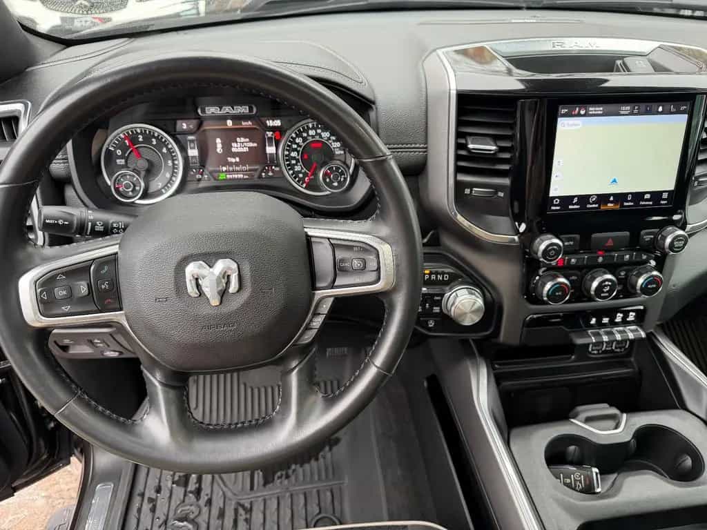 Dodge RAM 1500 Laramie Pick-Up 4x4 5.7 V8 07/2022-photo-15