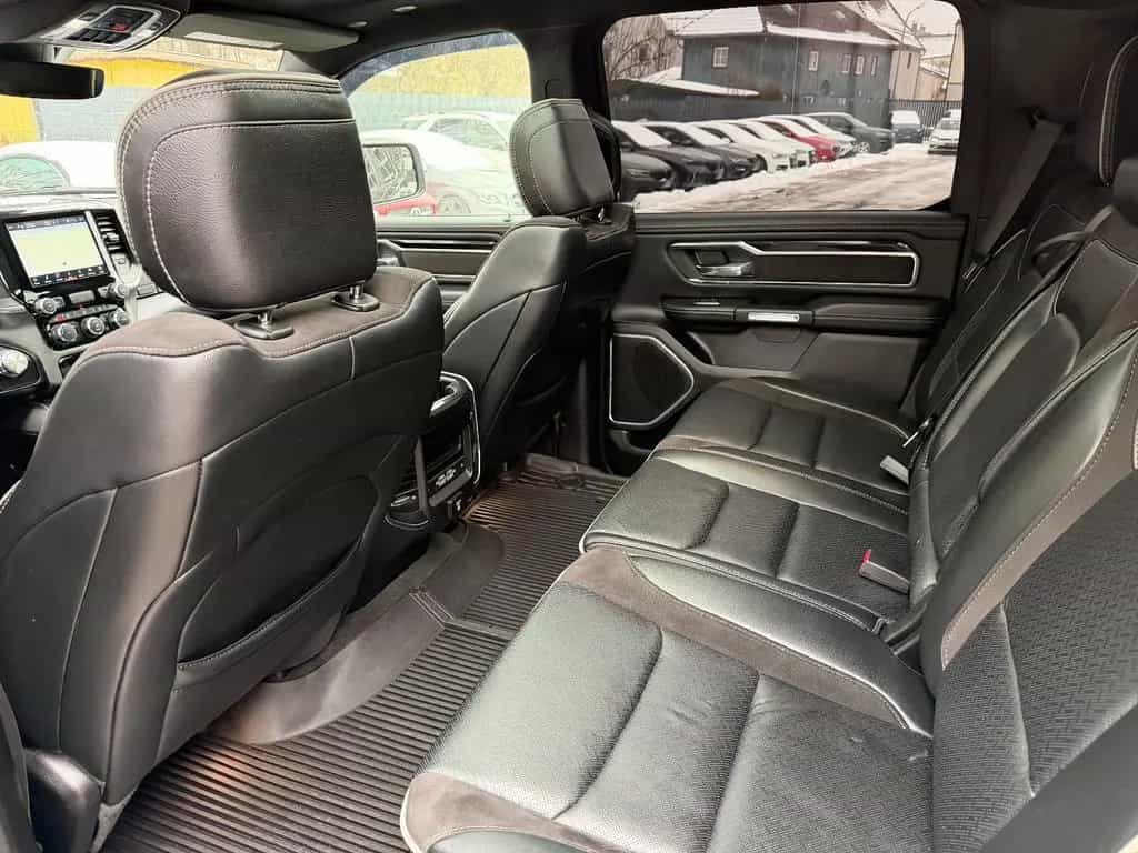 Dodge RAM 1500 Laramie Pick-Up 4x4 5.7 V8 07/2022-photo-18