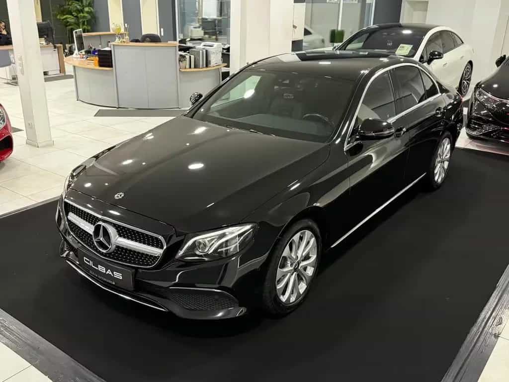 Mercedes-Benz E 200 Avantgarde 9G*WIDE*AMBIENTE*LEDER*KAM*TOTW 01/2019-photo-0