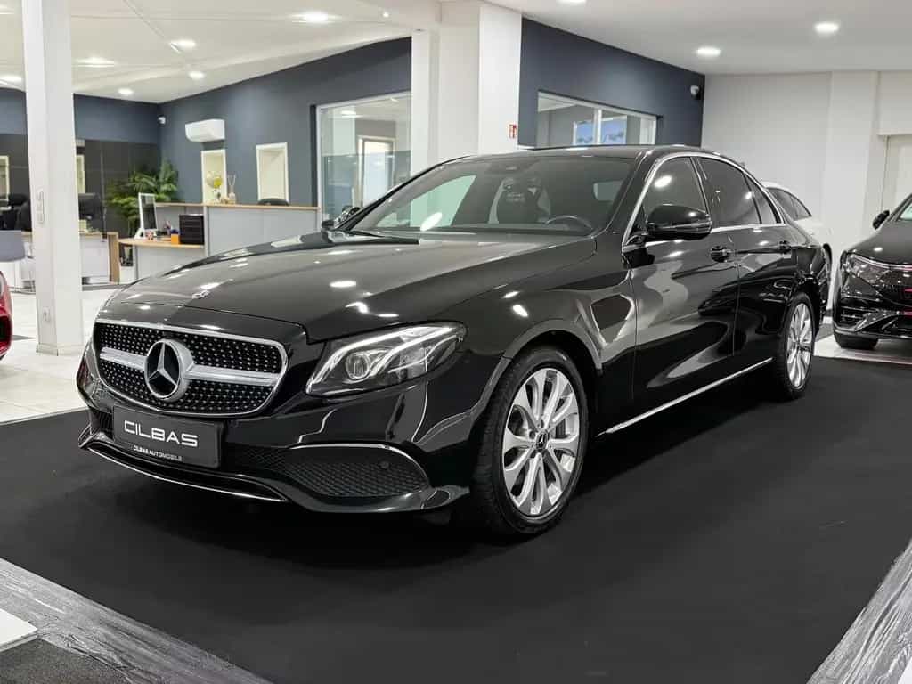 Mercedes-Benz E 200 Avantgarde 9G*WIDE*AMBIENTE*LEDER*KAM*TOTW 01/2019-photo-1
