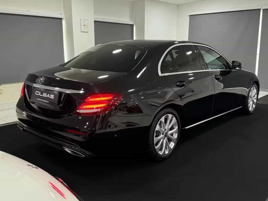Mercedes-Benz E 200 Avantgarde 9G*WIDE*AMBIENTE*LEDER*KAM*TOTW 01/2019-photo-6