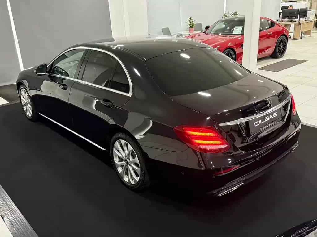 Mercedes-Benz E 200 Avantgarde 9G*WIDE*AMBIENTE*LEDER*KAM*TOTW 01/2019-photo-8