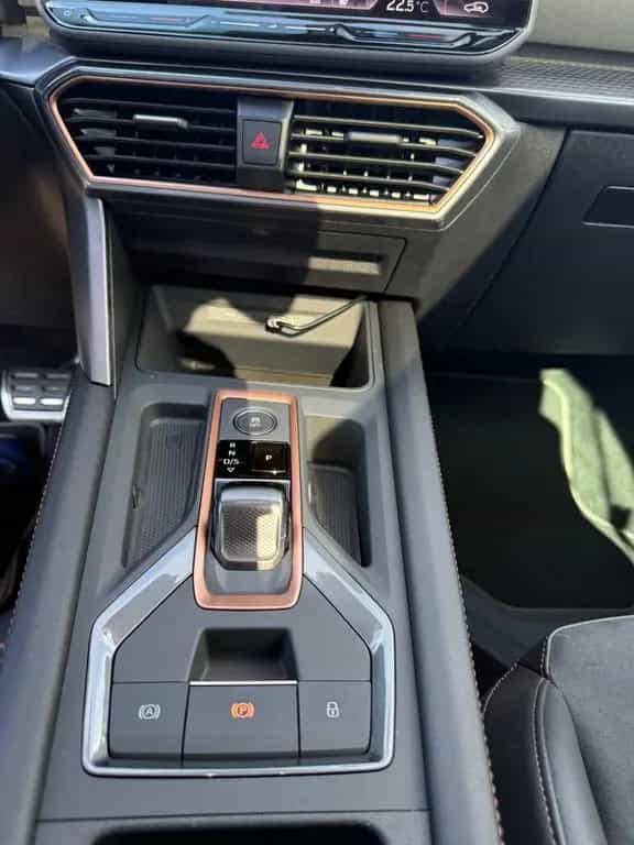 Cupra Leon ST 1.5 eTSI 110kW DSG-PANO/MATRIX/DCC/SOUND 03/2025-photo-13