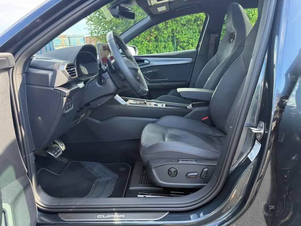 Cupra Leon ST 1.5 eTSI 110kW DSG-PANO/MATRIX/DCC/SOUND 03/2025-photo-7