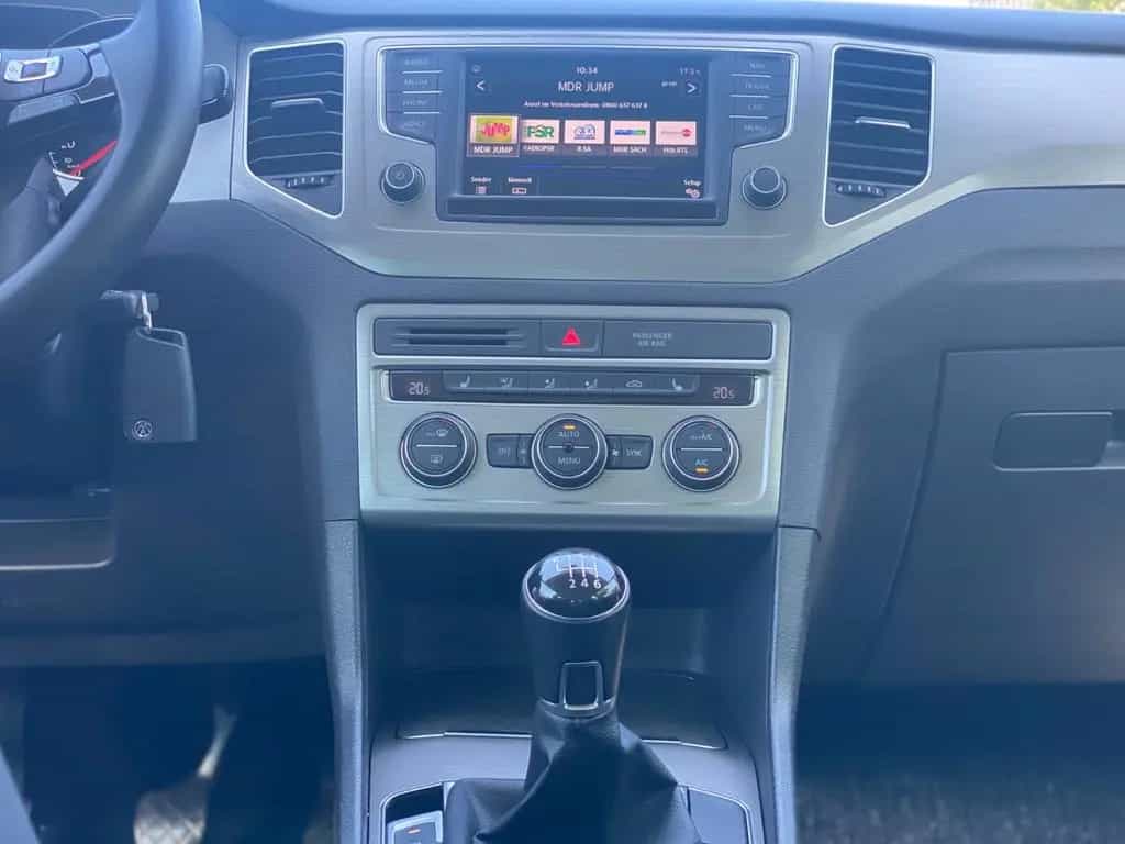 Volkswagen Golf Sportsvan 1.4 TSI 92kW Highline PDC Navi 11/2017-photo-25