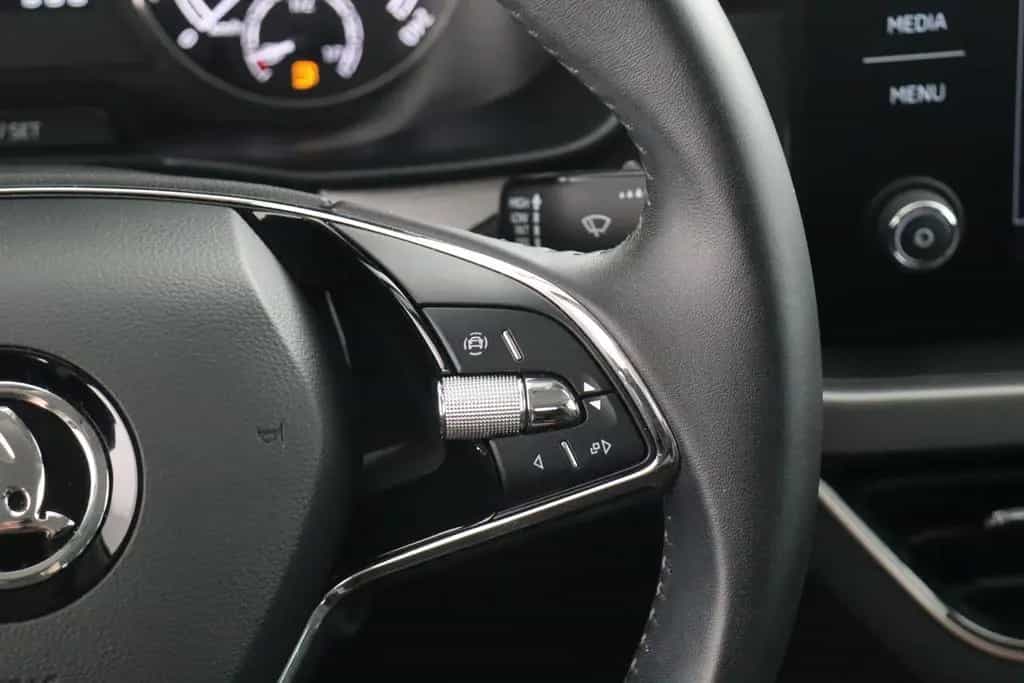 Skoda Kamiq STYLE 150PS VOLL-LED+FRONTSCHEIBENHEIZUNG 11/2022-photo-15