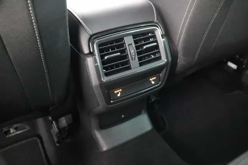 Skoda Karoq SPORTLINE 1.5TSI PREMIUM-LED+LENKRADHZ uvm 12/2018-photo-12