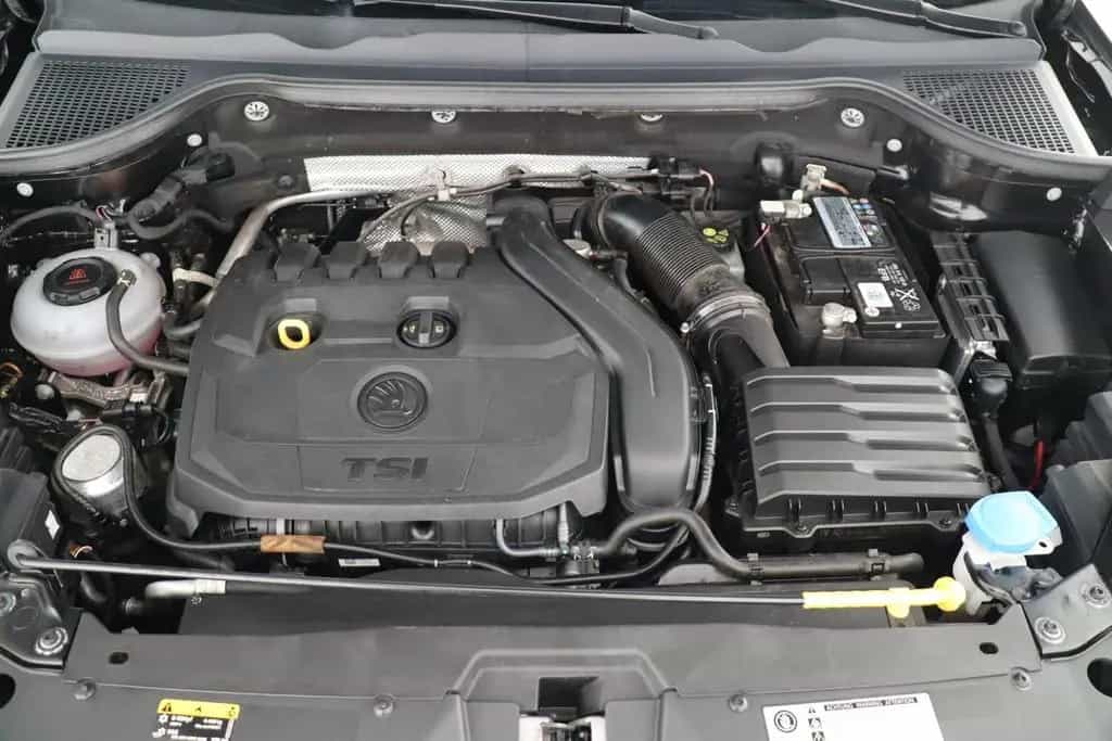 Skoda Karoq SPORTLINE 1.5TSI PREMIUM-LED+LENKRADHZ uvm 12/2018-photo-25