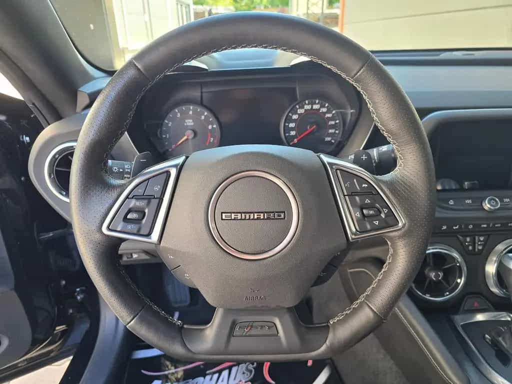 Chevrolet Camaro 6.2 V8°Bose°HUD°Ambiente°DAB°RFK°TWA°Shzg 05/2017-photo-16