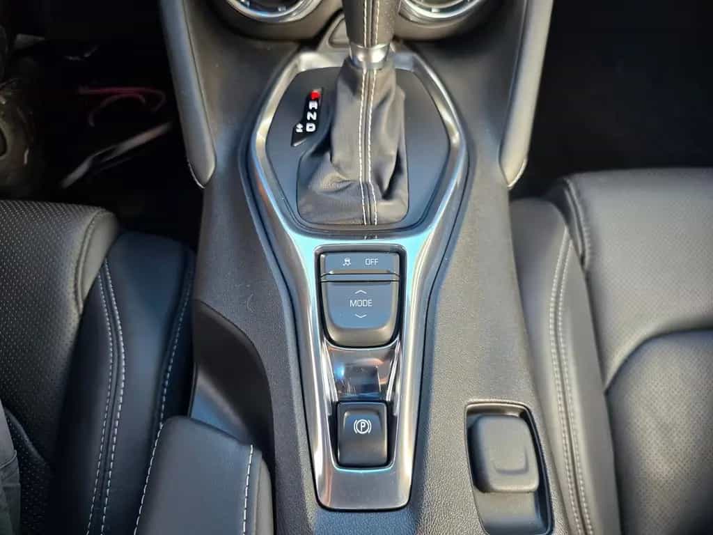 Chevrolet Camaro 6.2 V8°Bose°HUD°Ambiente°DAB°RFK°TWA°Shzg 05/2017-photo-19