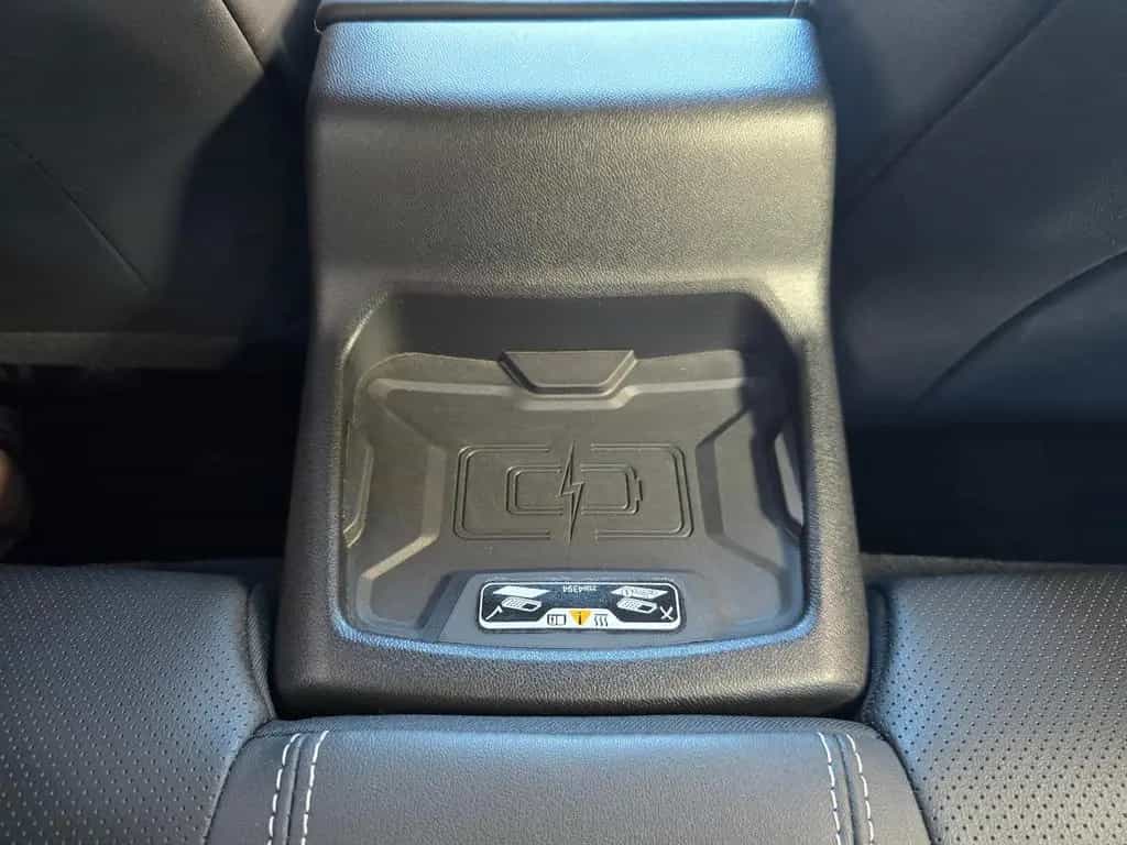 Chevrolet Camaro 6.2 V8°Bose°HUD°Ambiente°DAB°RFK°TWA°Shzg 05/2017-photo-24