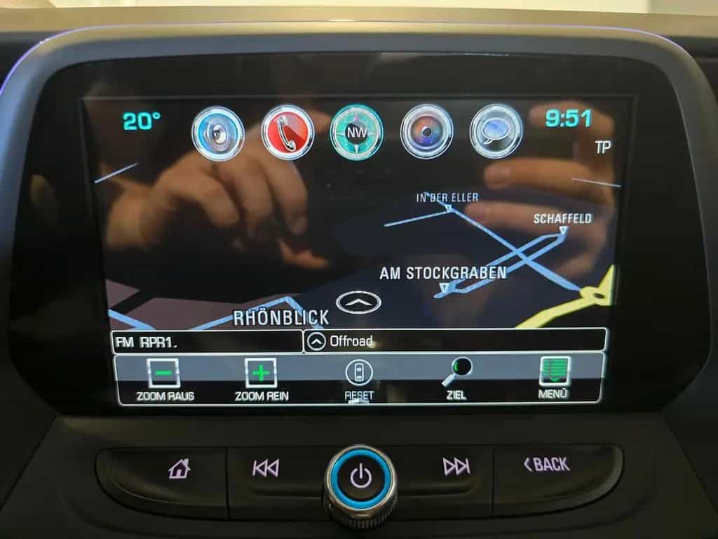 Chevrolet Camaro 6.2 V8°Bose°HUD°Ambiente°DAB°RFK°TWA°Shzg 05/2017-photo-22