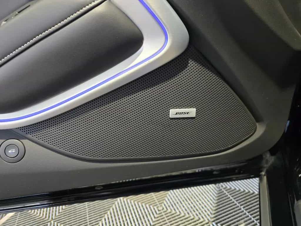 Chevrolet Camaro 6.2 V8°Bose°HUD°Ambiente°DAB°RFK°TWA°Shzg 05/2017-photo-26