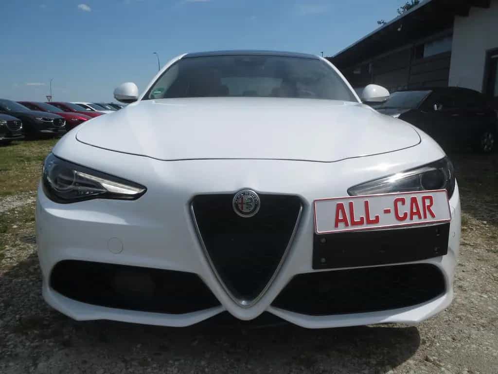 Alfa Romeo Giulia Veloce Q4*PANO*LEDER*ACC*LED*PDC*KAMERA 05/2018-photo-1