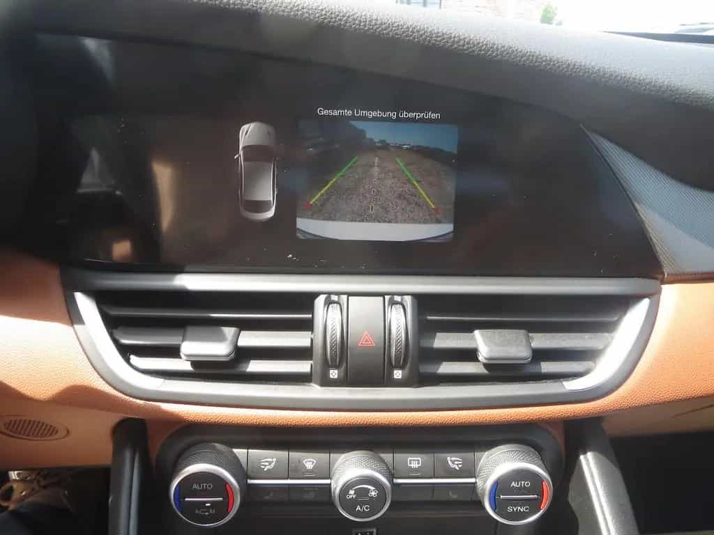 Alfa Romeo Giulia Veloce Q4*PANO*LEDER*ACC*LED*PDC*KAMERA 05/2018-photo-20