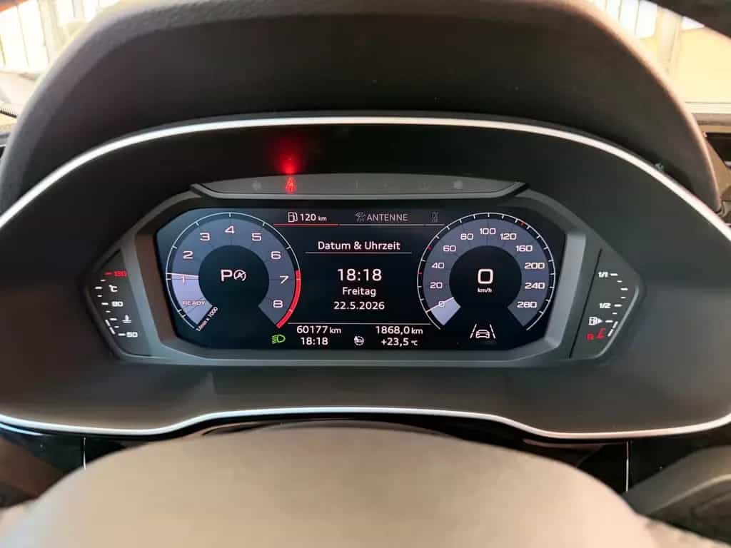 Audi Q3 40 TFSI quattro advanced S tronic Leder 09/2019-photo-14