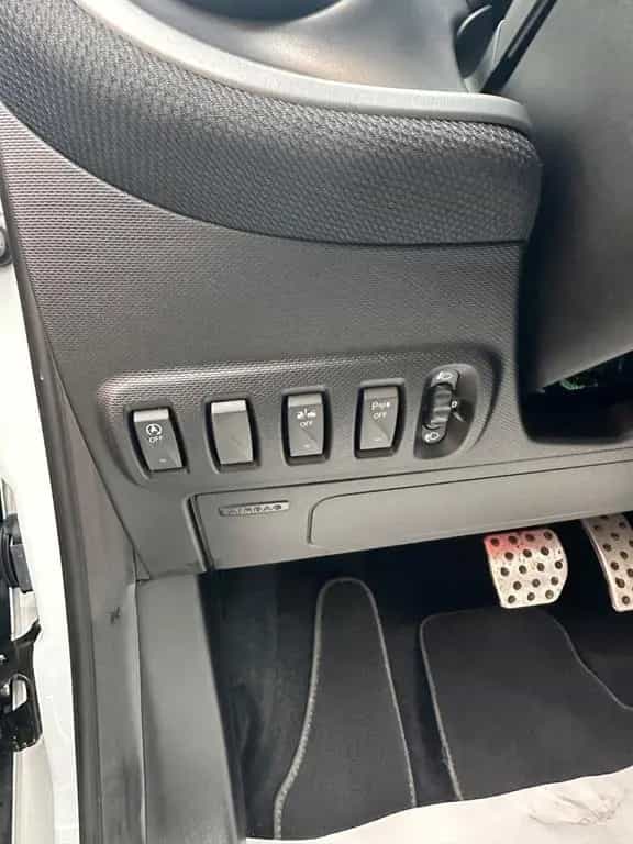 Smart ForTwo fortwo cabrio Brabus 04/2018-photo-12