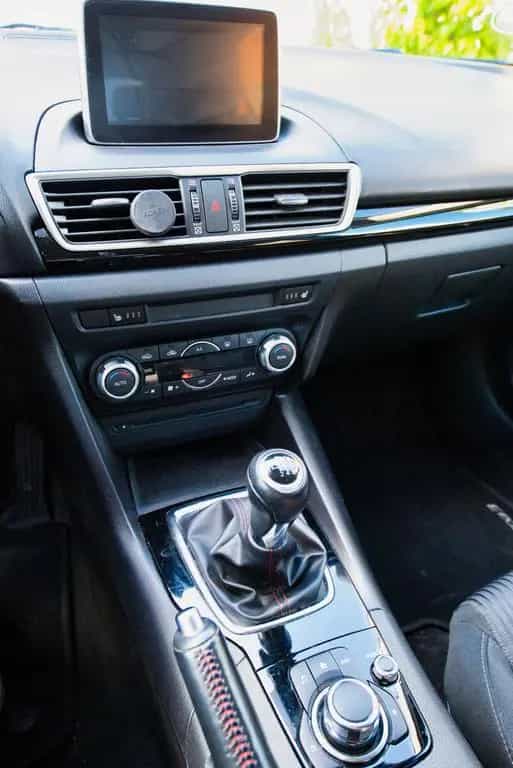 Mazda 3 2.0 SKYACTIV-G 120 Center-Line Center-Line 11/2016-photo-4
