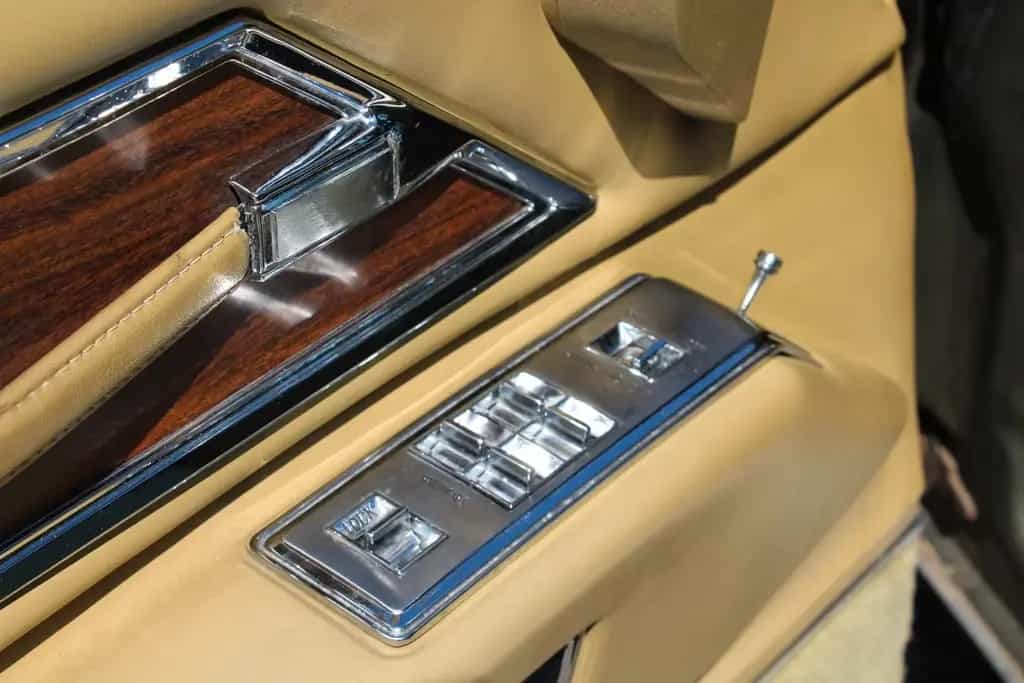 Cadillac Deville De Ville Coupe' 7,7 Lit., V8 Automatik H-Zul., 07/1972-photo-14