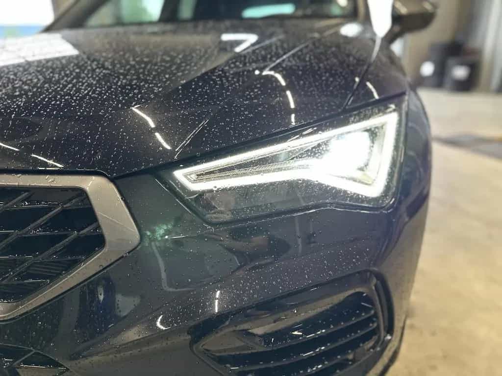 Cupra Ateca 2.0TSI DSG 4Drive Pano AHK Assist XL 19´´ 03/2025-photo-1