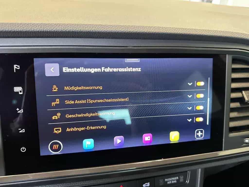 Cupra Ateca 2.0TSI DSG 4Drive Pano AHK Assist XL 19´´ 03/2025-photo-22