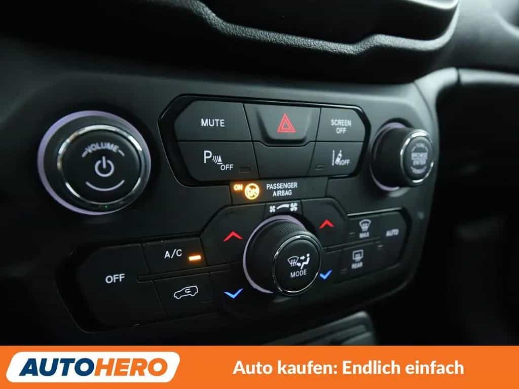 Jeep Renegade 1.3 TGDi Limited 4x4 Aut.*PANO*ACC*CAM* 08/2019-photo-21
