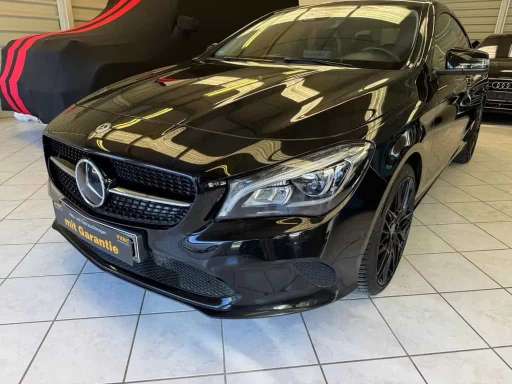 Mercedes-Benz CLA 180 Autom  Standhz. Distronic facelift Xenon 12/2018-photo-0