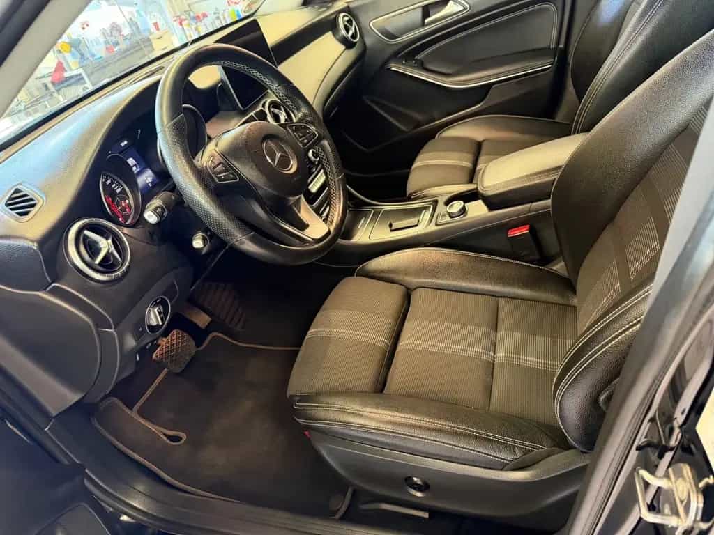 Mercedes-Benz CLA 180 Autom  Standhz. Distronic facelift Xenon 12/2018-photo-13