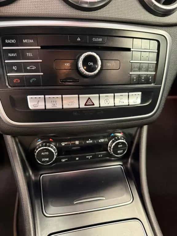Mercedes-Benz CLA 180 Autom  Standhz. Distronic facelift Xenon 12/2018-photo-28