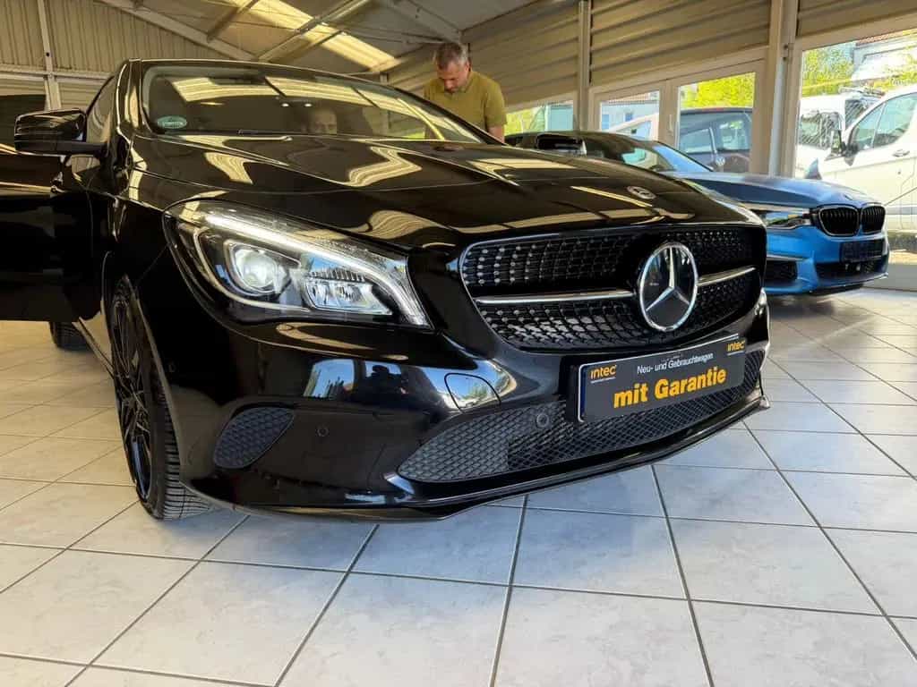 Mercedes-Benz CLA 180 Autom  Standhz. Distronic facelift Xenon 12/2018-photo-38