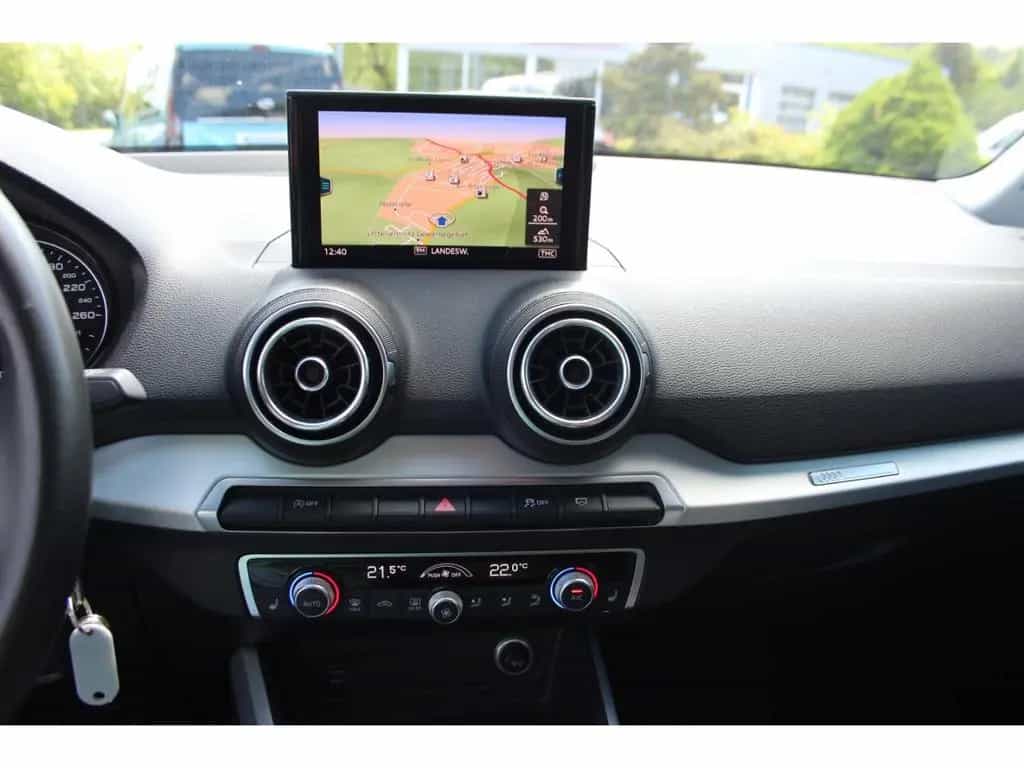 Audi Q2 35 TFSI sport S-tronic Navi Tempomat 03/2019-photo-10