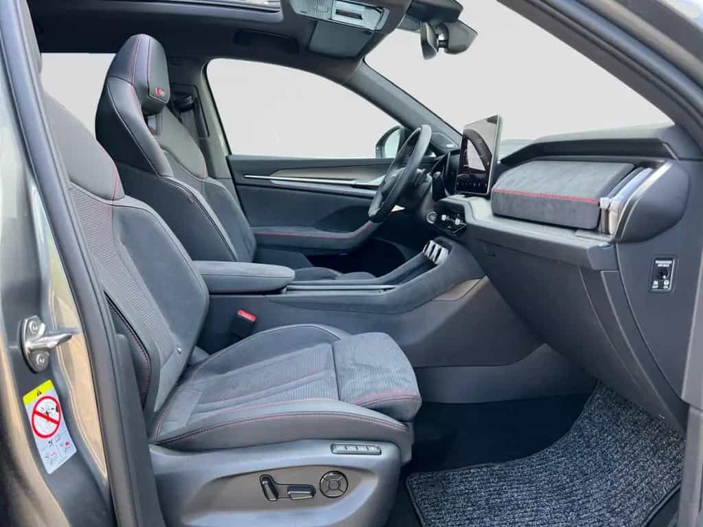 Skoda Kodiaq 2.0 TSI 4x4 RS  PANO*STANDHZG*AHK*MEMORY 07/2025-photo-14