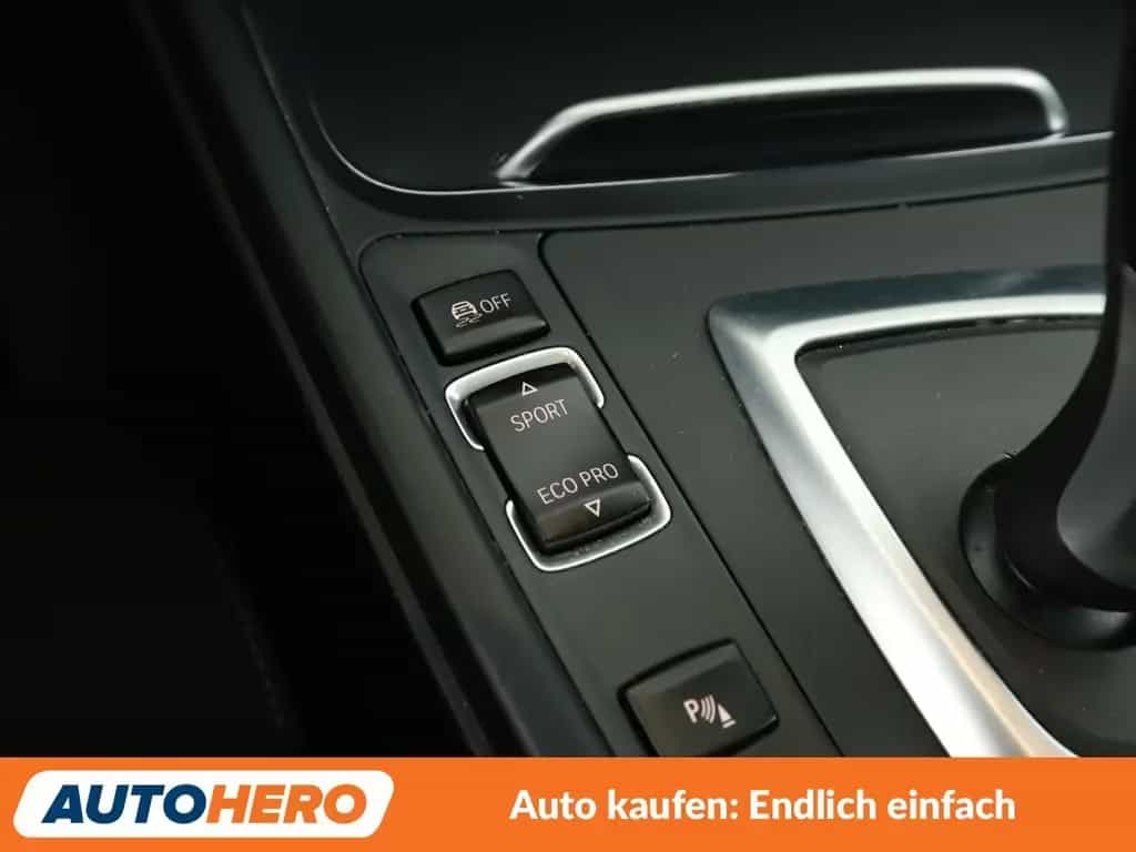 BMW 320 i Advantage Aut.*LED*NAVI*TEMPO*PDC*SHZ* 09/2019-photo-26