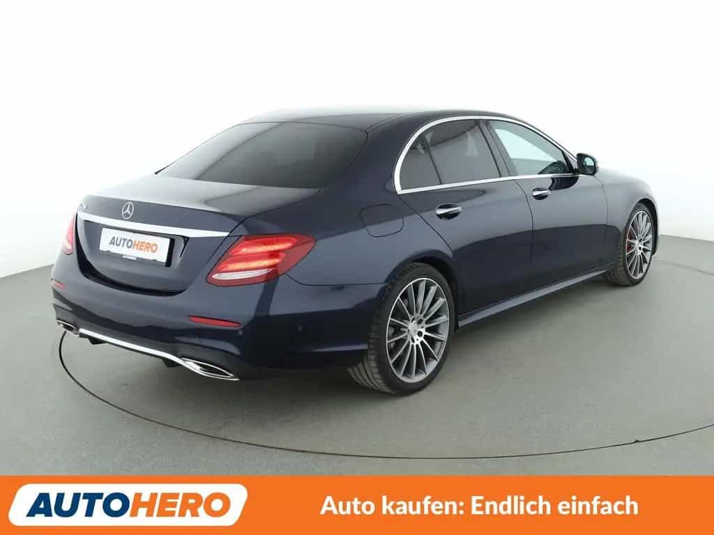 Mercedes-Benz E 250 AMG Line Aut.*LED*BURMESTER*CAM*SHZ*PDC* 08/2017-photo-5