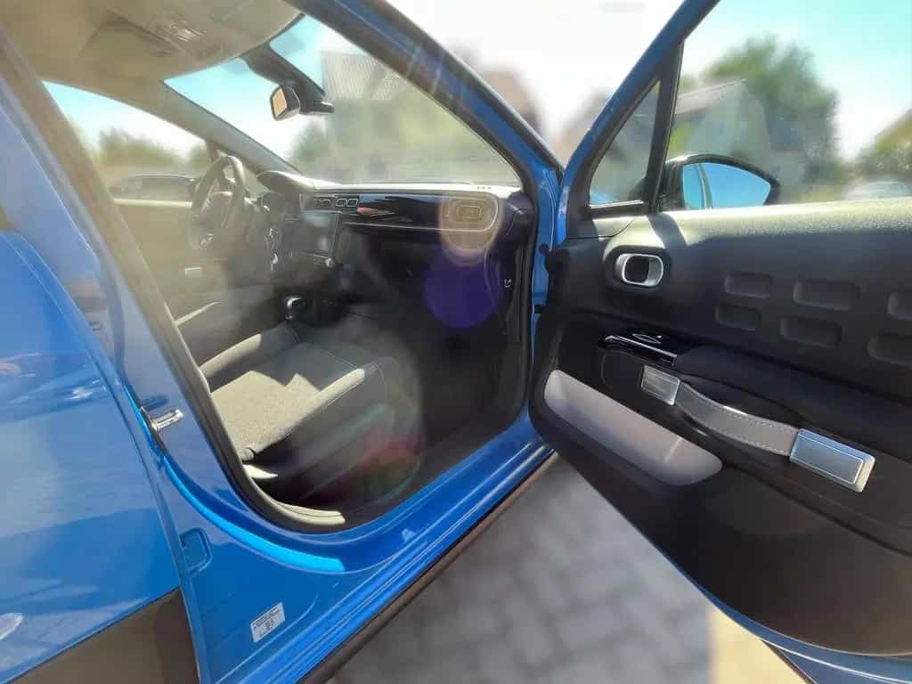 Citroën C3 1.2 PureTech Shine*Automatik*Navi*Kamera* 07/2017-photo-19