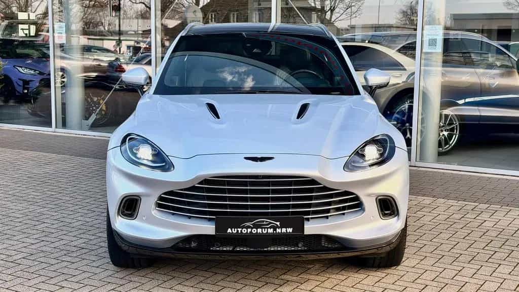 Aston Martin DBX 4.0 V8 / Garantie / 23.967km / 550PS / 360° 01/2022-photo-1