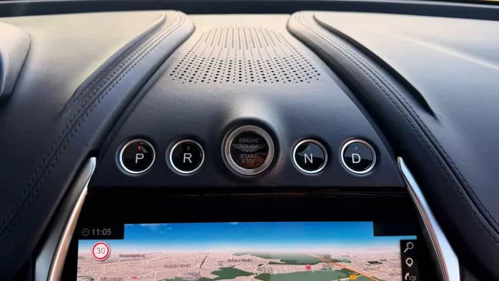 Aston Martin DBX 4.0 V8 / Garantie / 23.967km / 550PS / 360° 01/2022-photo-28