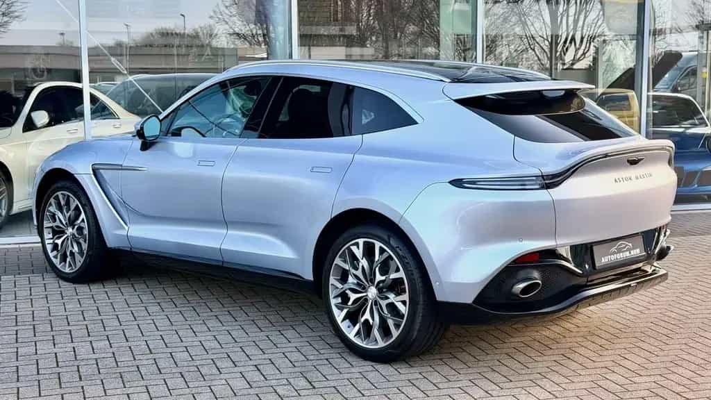 Aston Martin DBX 4.0 V8 / Garantie / 23.967km / 550PS / 360° 01/2022-photo-4