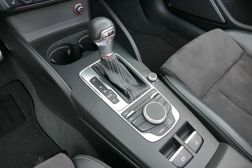 Audi S3 2.0TFSI S tronic quattro Cabriolet NAVI B&O 09/2014-photo-24
