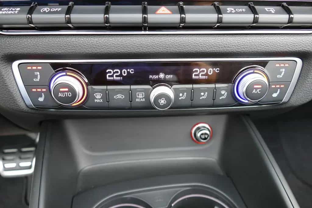 Audi S3 2.0TFSI S tronic quattro Cabriolet NAVI B&O 09/2014-photo-25