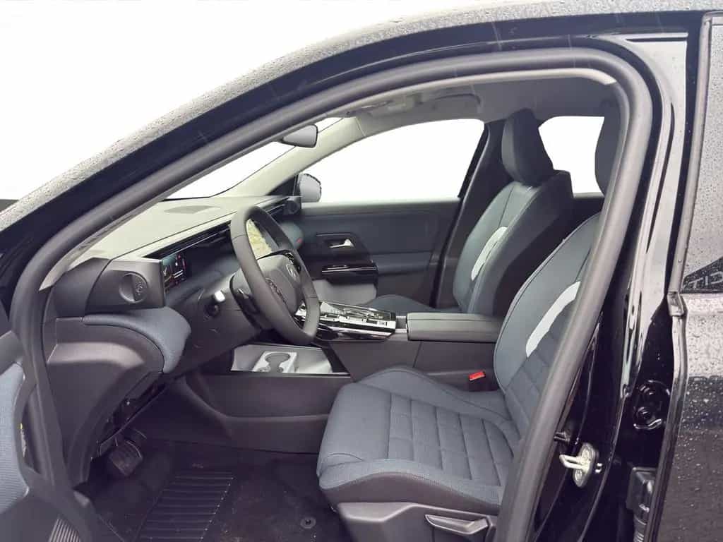 Citroën C5 Aircross 1.2 145 PLUS KeyLess+LED+Navi+ACC 03/2026-photo-10