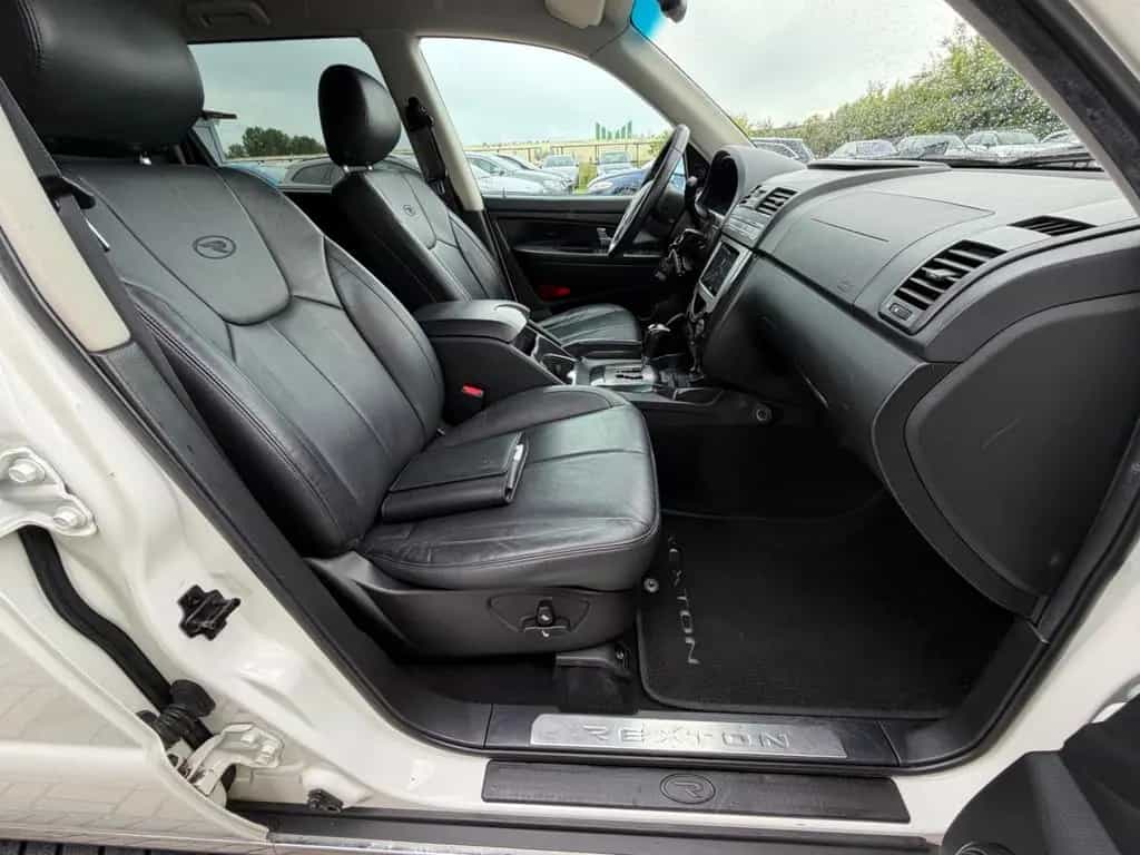 Ssangyong REXTON 4WD*Standheiz.* 1-Hand* 04/2016-photo-17