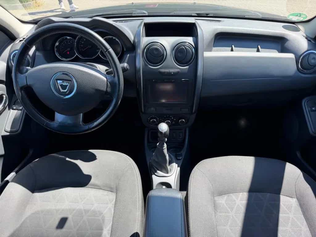 Dacia Duster I Laureate 4x2/AHK/NAVI/Tempomat/ 04/2015-photo-11
