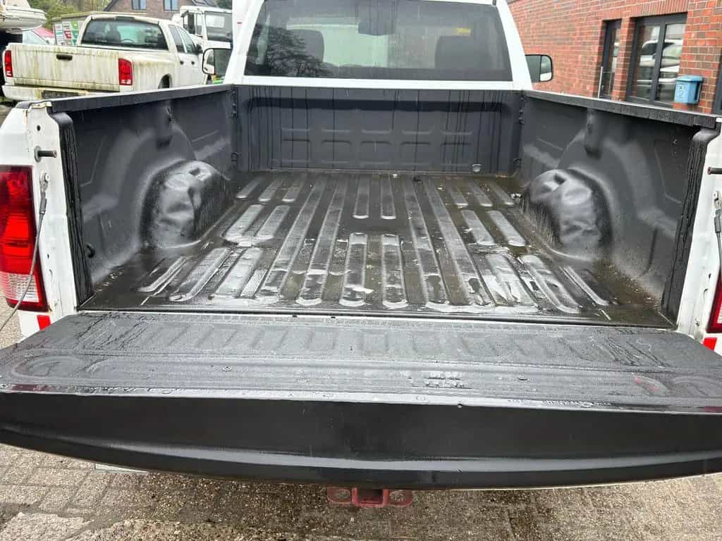 Dodge RAM 2500 REGCAB Pickup Tüv Neu 5,7L V8 Hemi 09/2015-photo-5