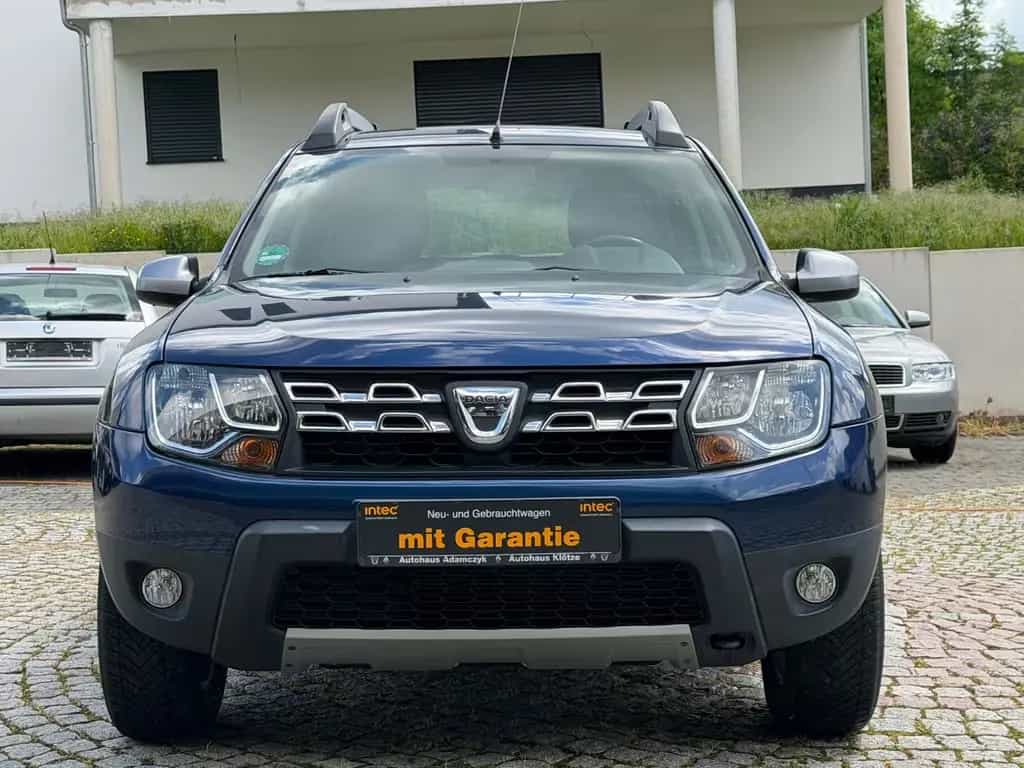 Dacia Duster Laureate 1.6 4x4 Allrad 1.Vorbesitz Klima 10/2016-photo-11