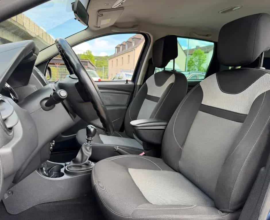 Dacia Duster Laureate 1.6 4x4 Allrad 1.Vorbesitz Klima 10/2016-photo-16