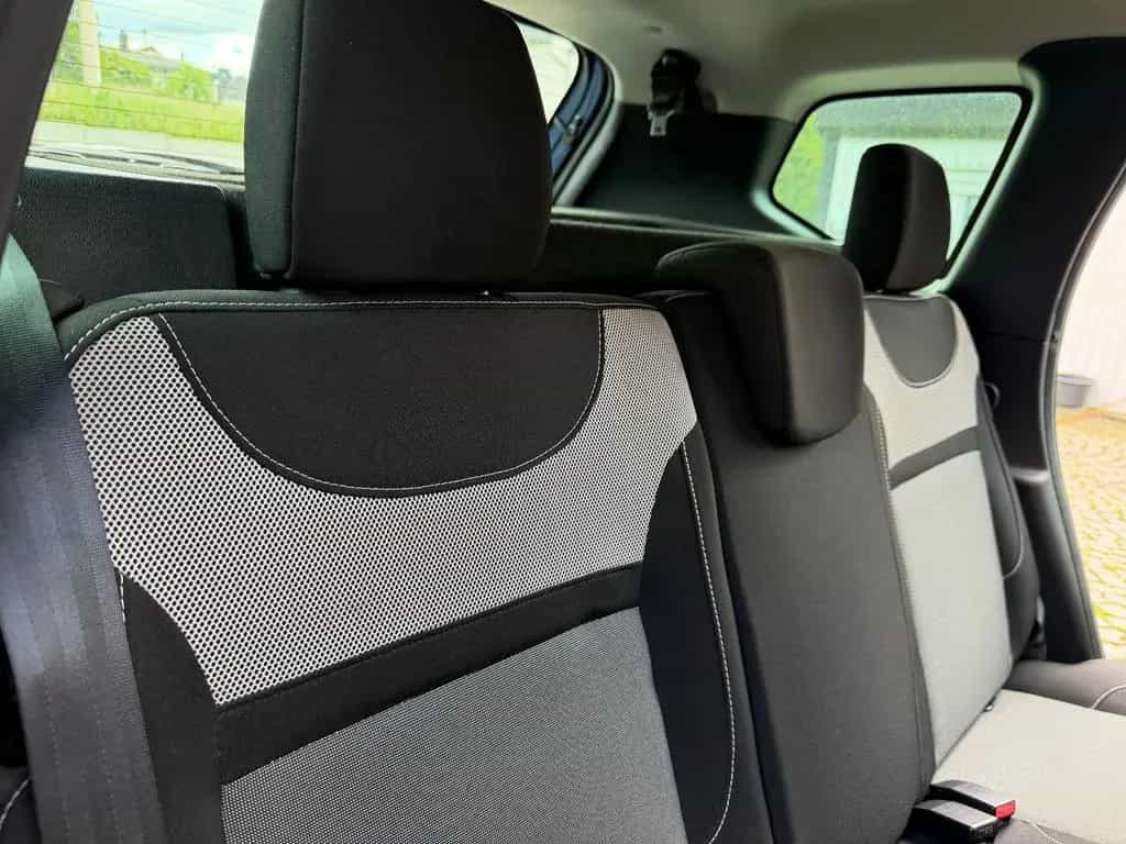 Dacia Duster Laureate 1.6 4x4 Allrad 1.Vorbesitz Klima 10/2016-photo-19